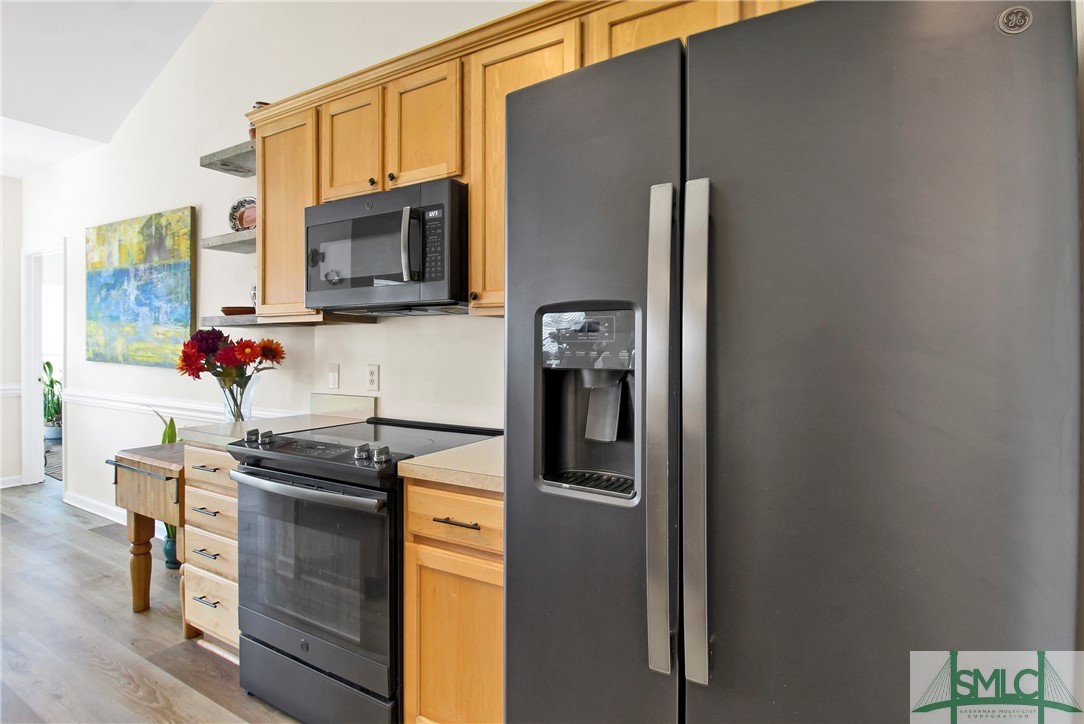 121 Willow Point Circle