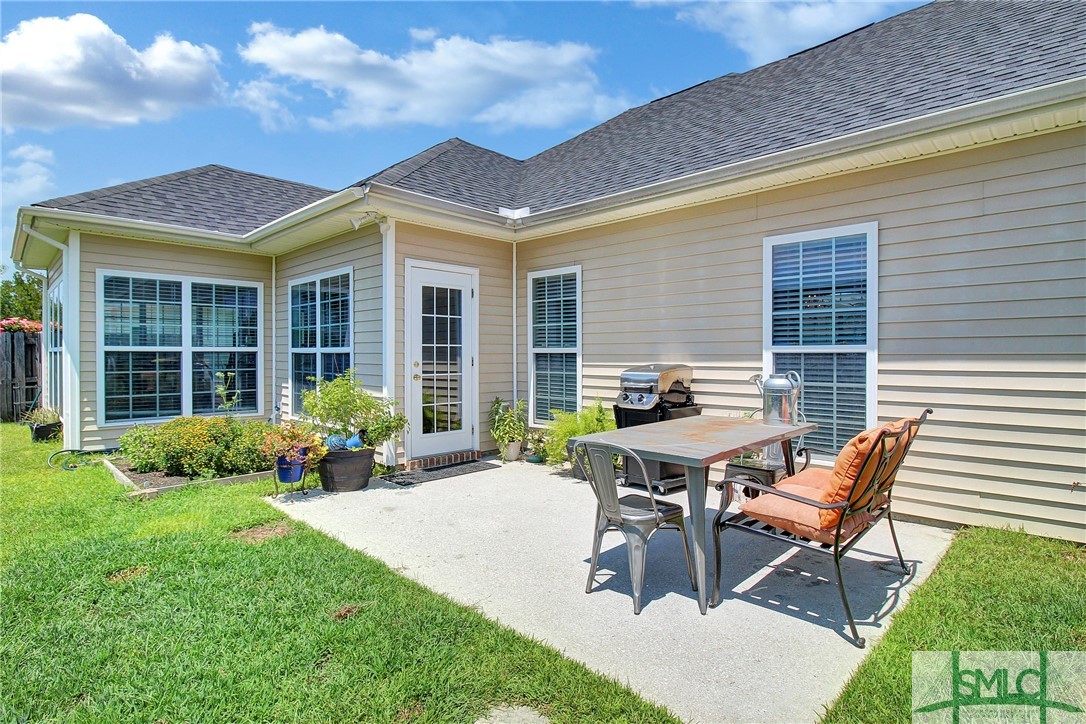 121 Willow Point Circle