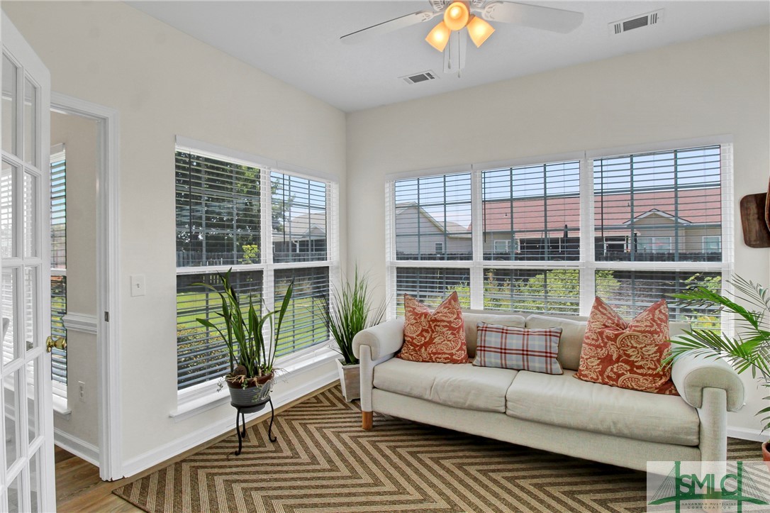 121 Willow Point Circle