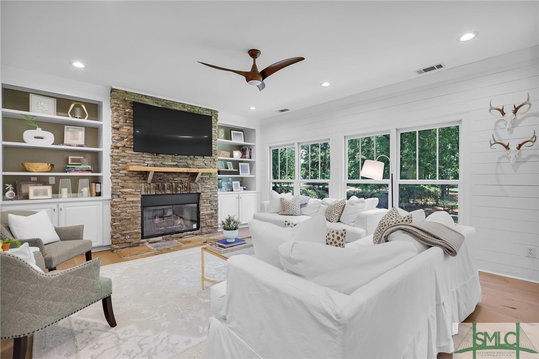 214 Spanton Crescent