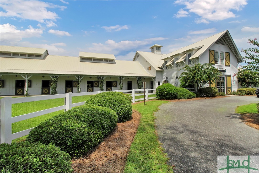 1071 Bridle Path Boulevard