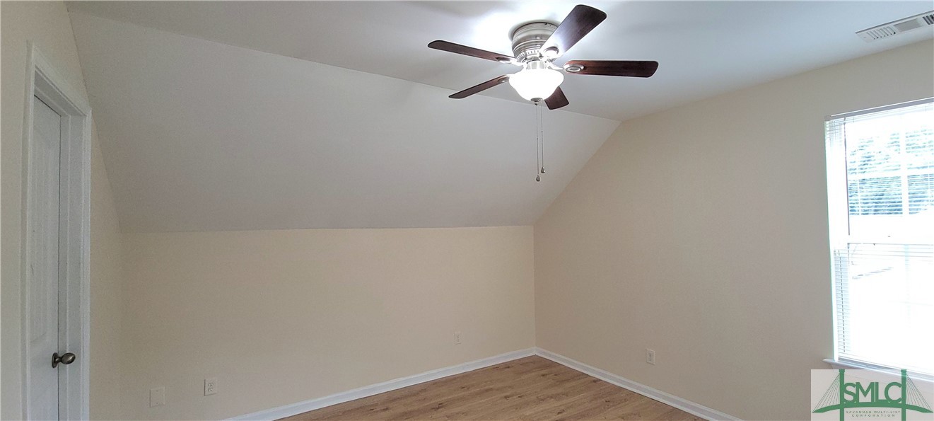 220 Creekside Circle