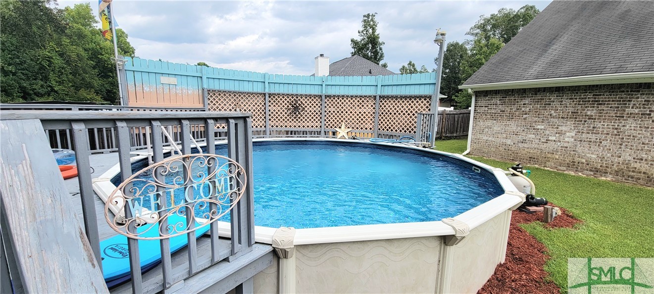 220 Creekside Circle