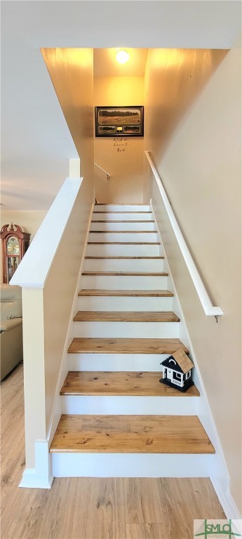 220 Creekside Circle