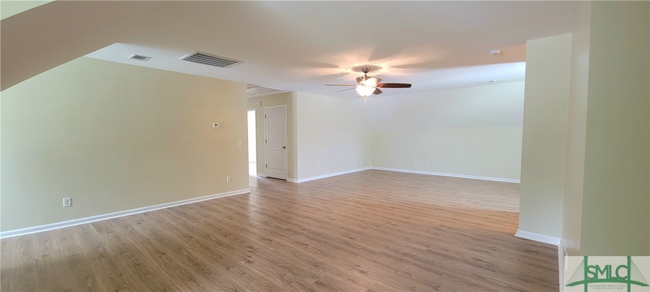 220 Creekside Circle