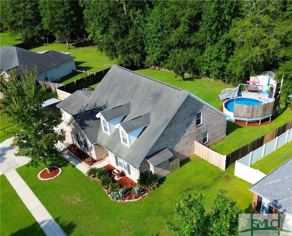 220 Creekside Circle