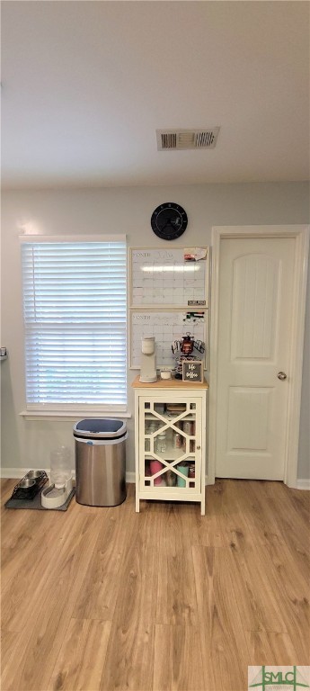 220 Creekside Circle