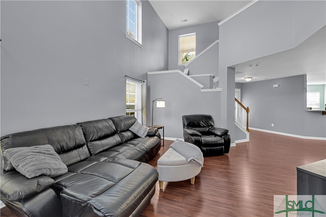 4 Timber Crest Court