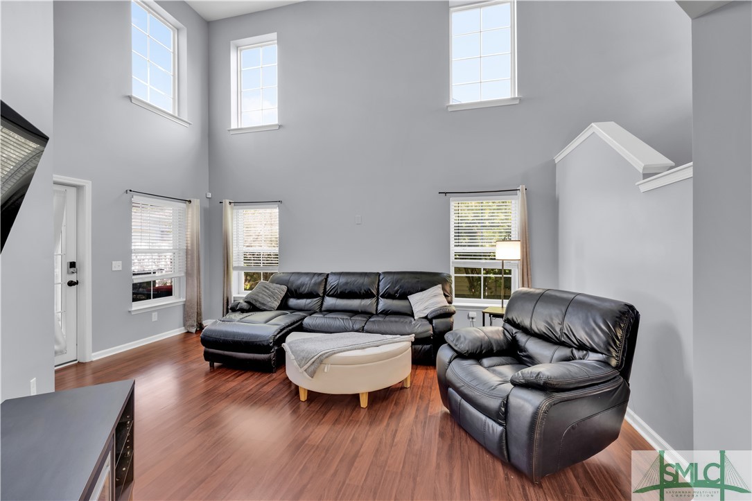 4 Timber Crest Court