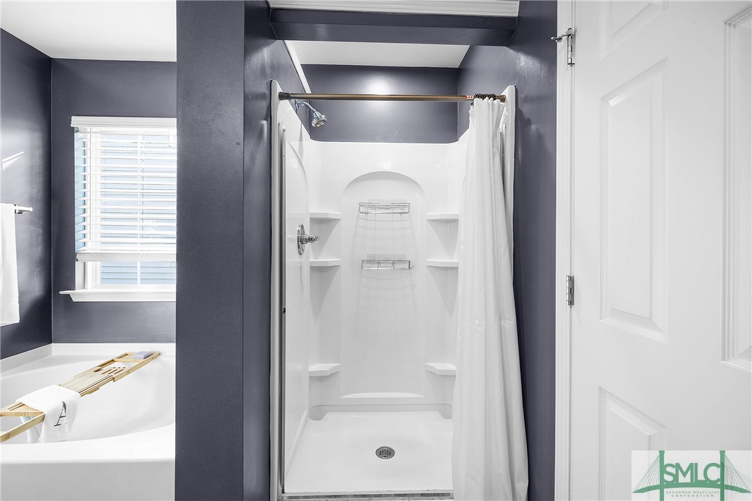 4 Timber Crest Court