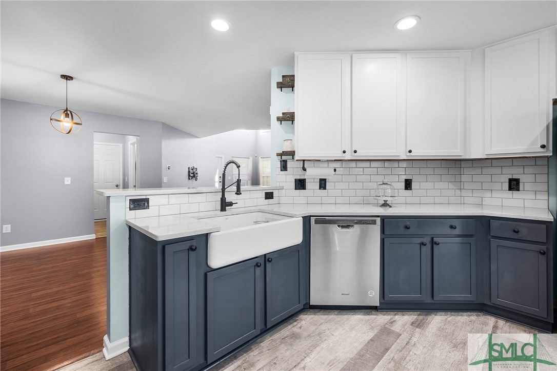 4 Timber Crest Court