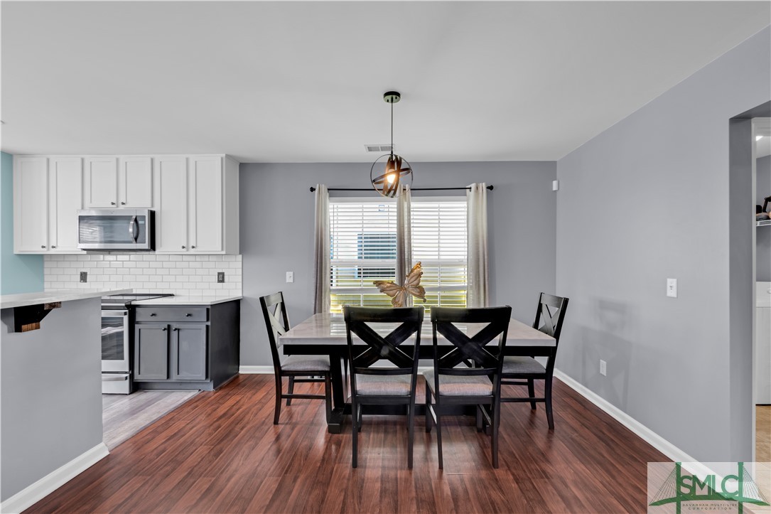 4 Timber Crest Court