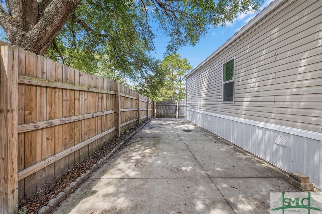 103 Hollow Oak Drive