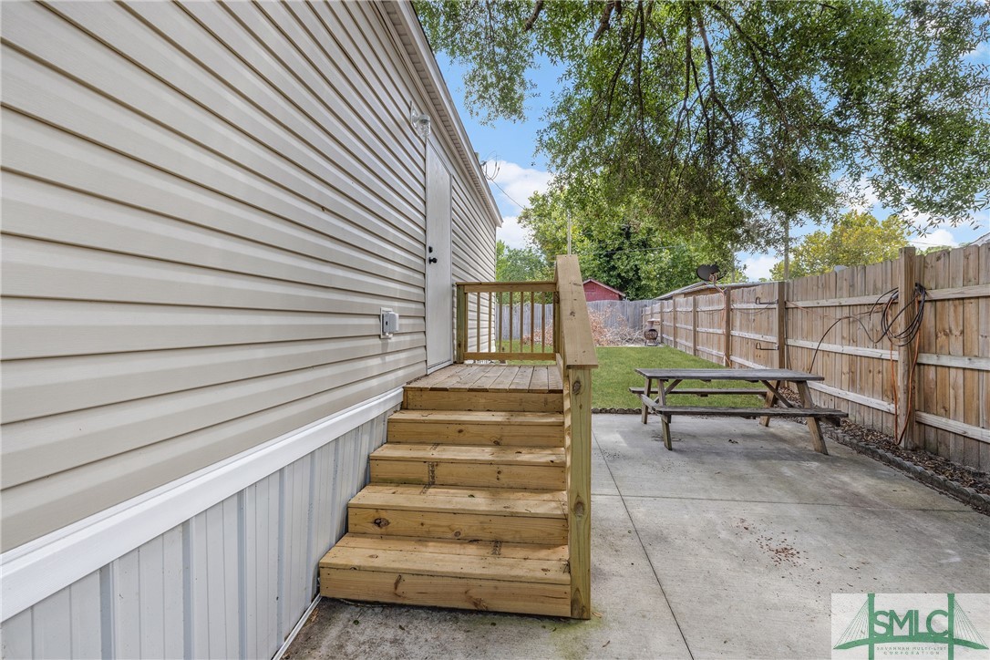 103 Hollow Oak Drive