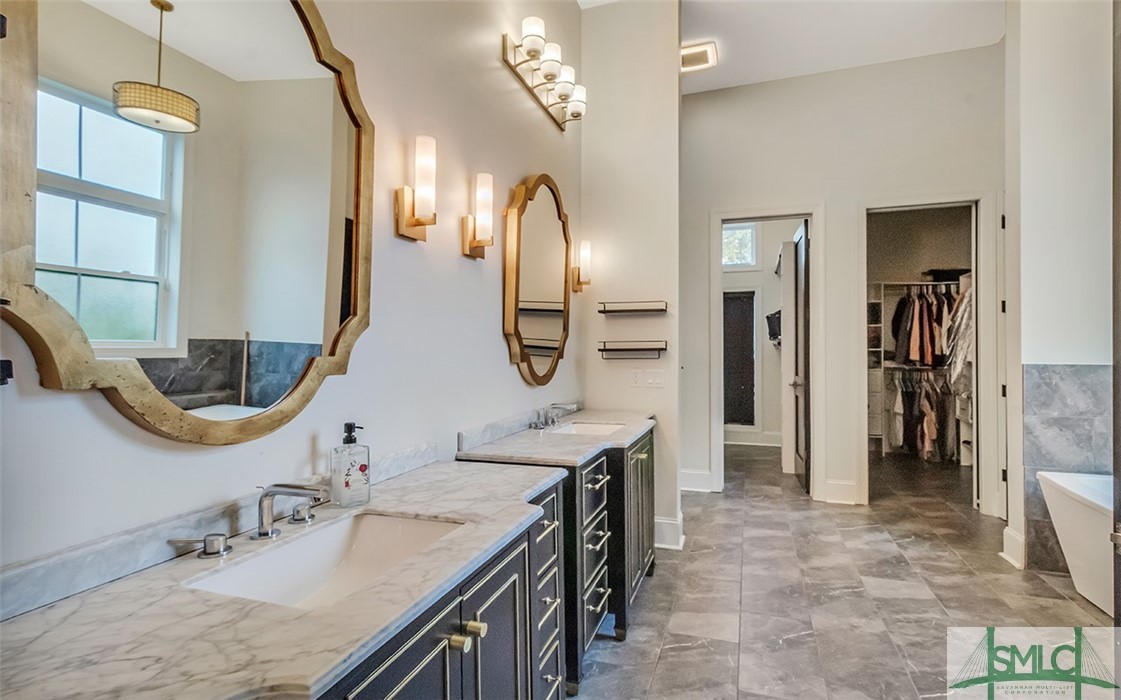 128 Grand View Drive