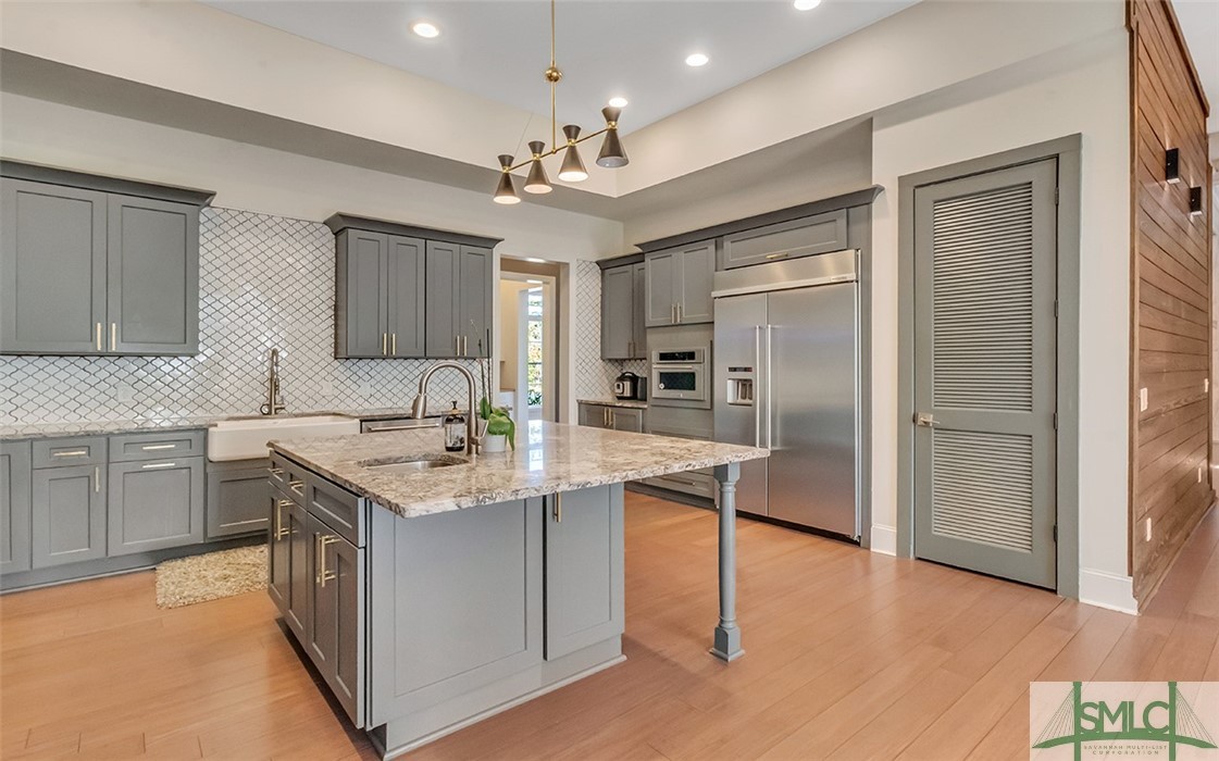 128 Grand View Drive