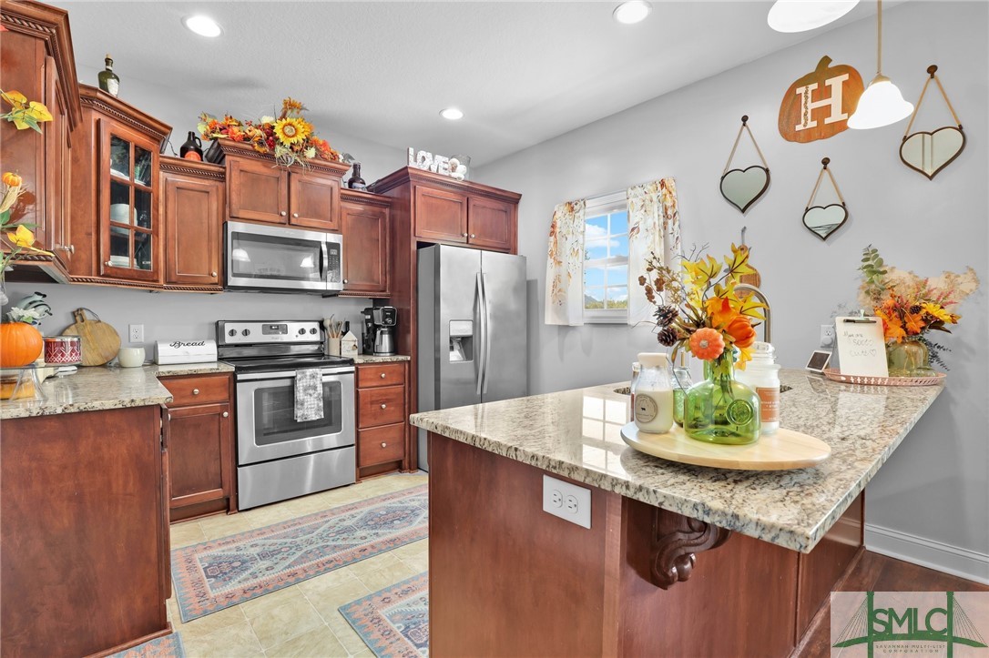 121 Wyatt Court NE