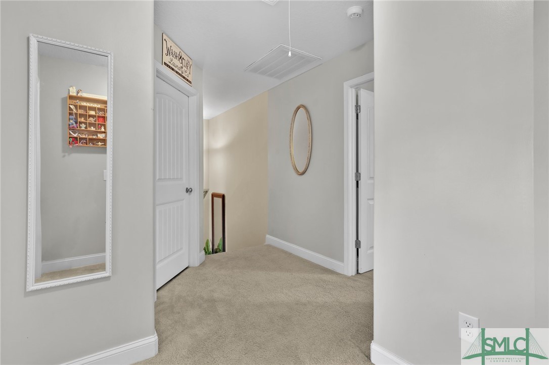 121 Wyatt Court NE
