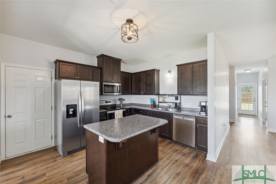 198 Archibald Avenue SE