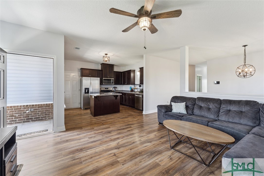 198 Archibald Avenue SE