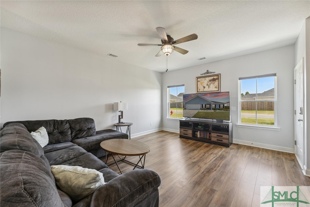 198 Archibald Avenue SE