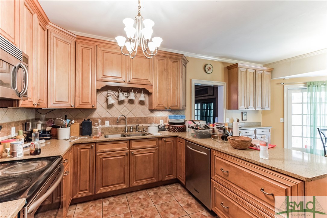 300 Pinewood Drive