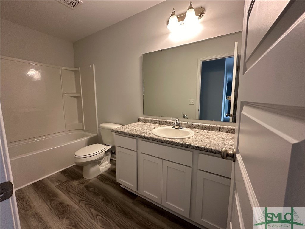 112 Renwick Loop