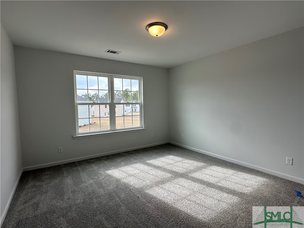 112 Renwick Loop