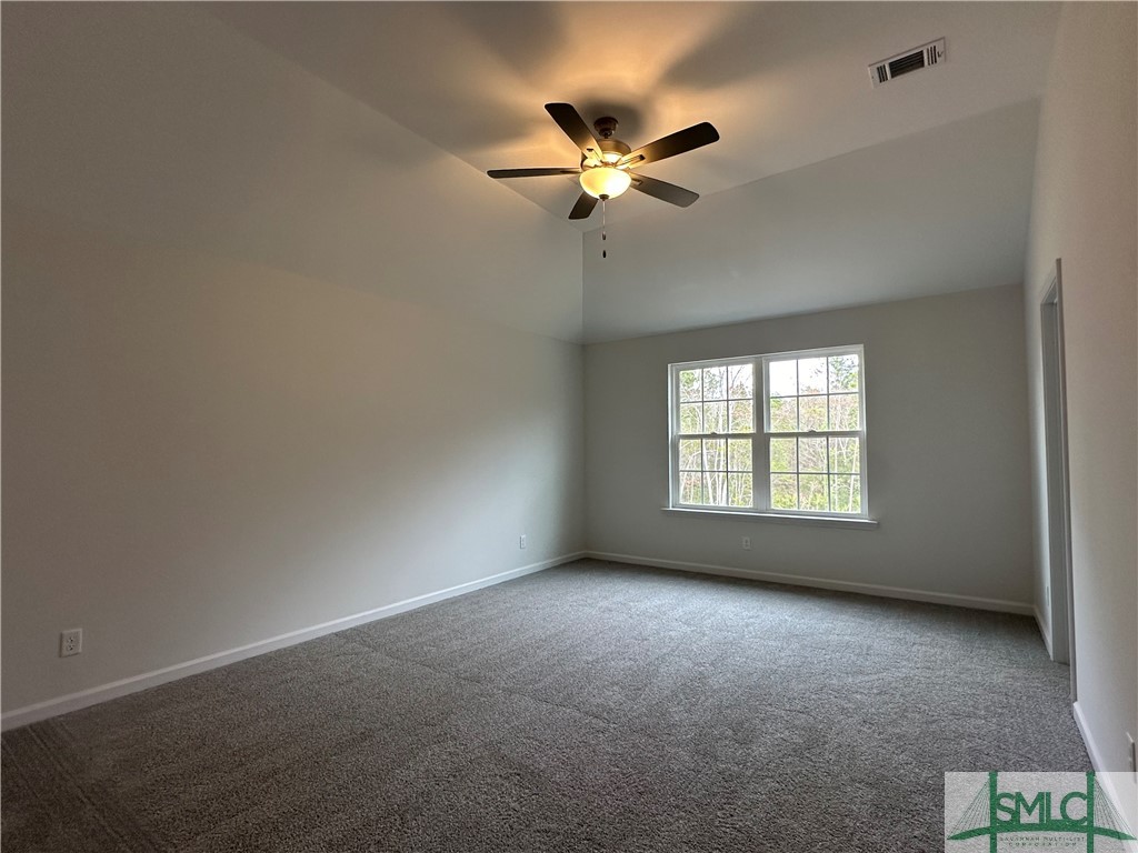112 Renwick Loop