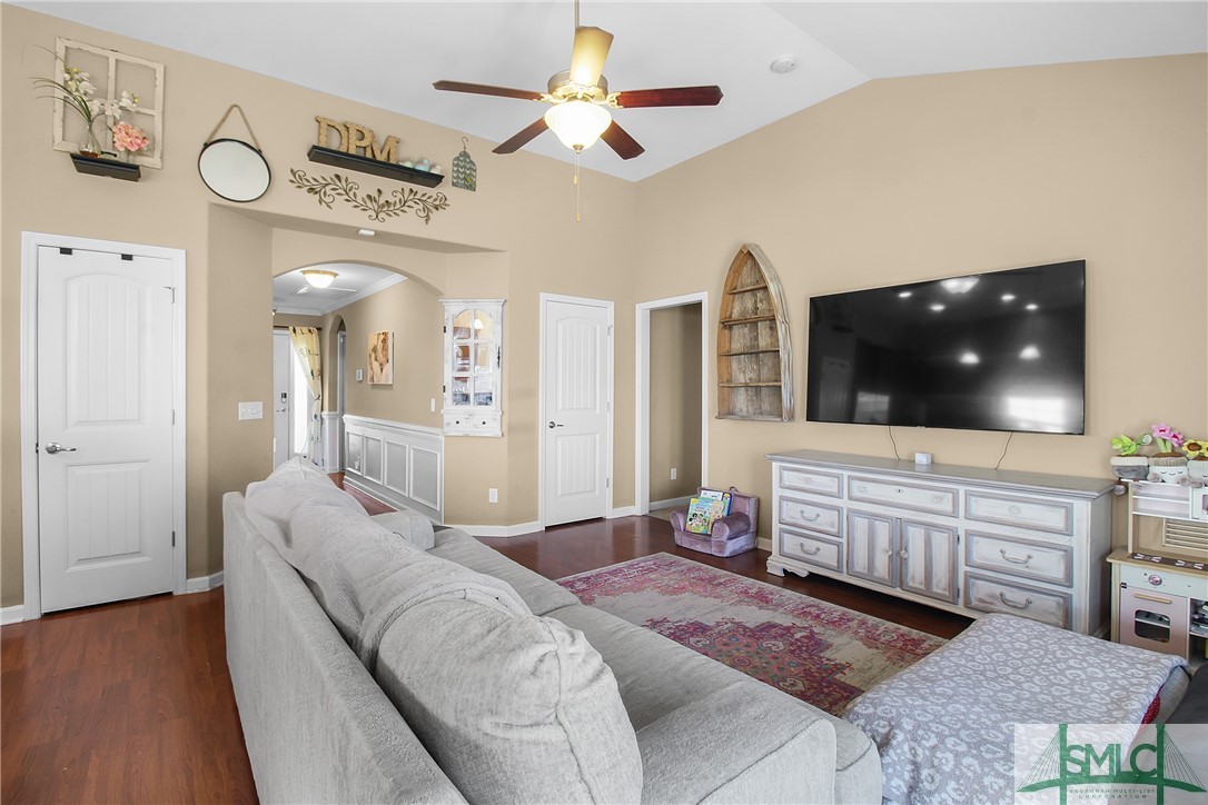 287 Willow Point Circle