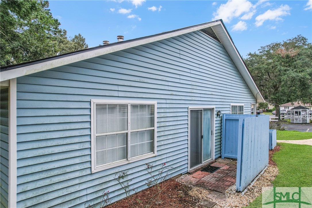 1401 King George Boulevard 16