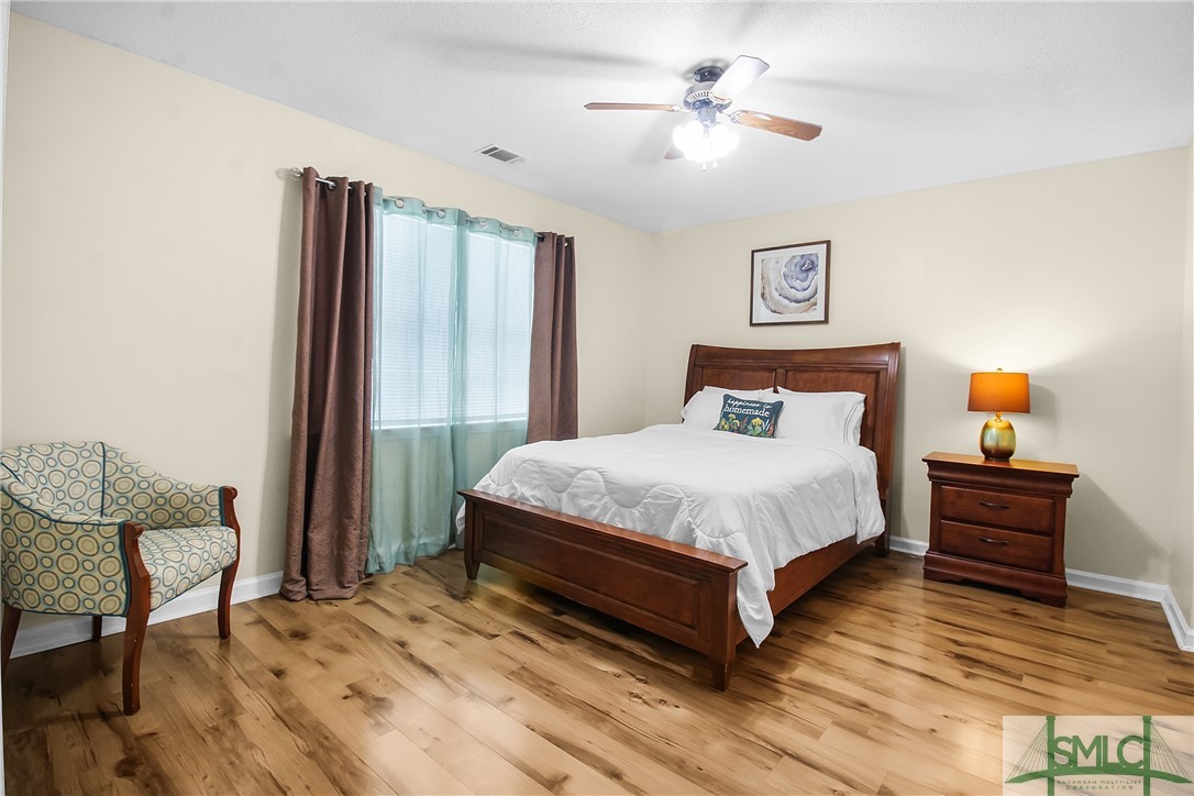 1401 King George Boulevard 16