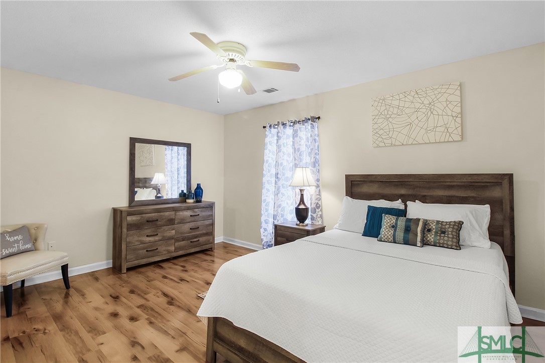 1401 King George Boulevard 16