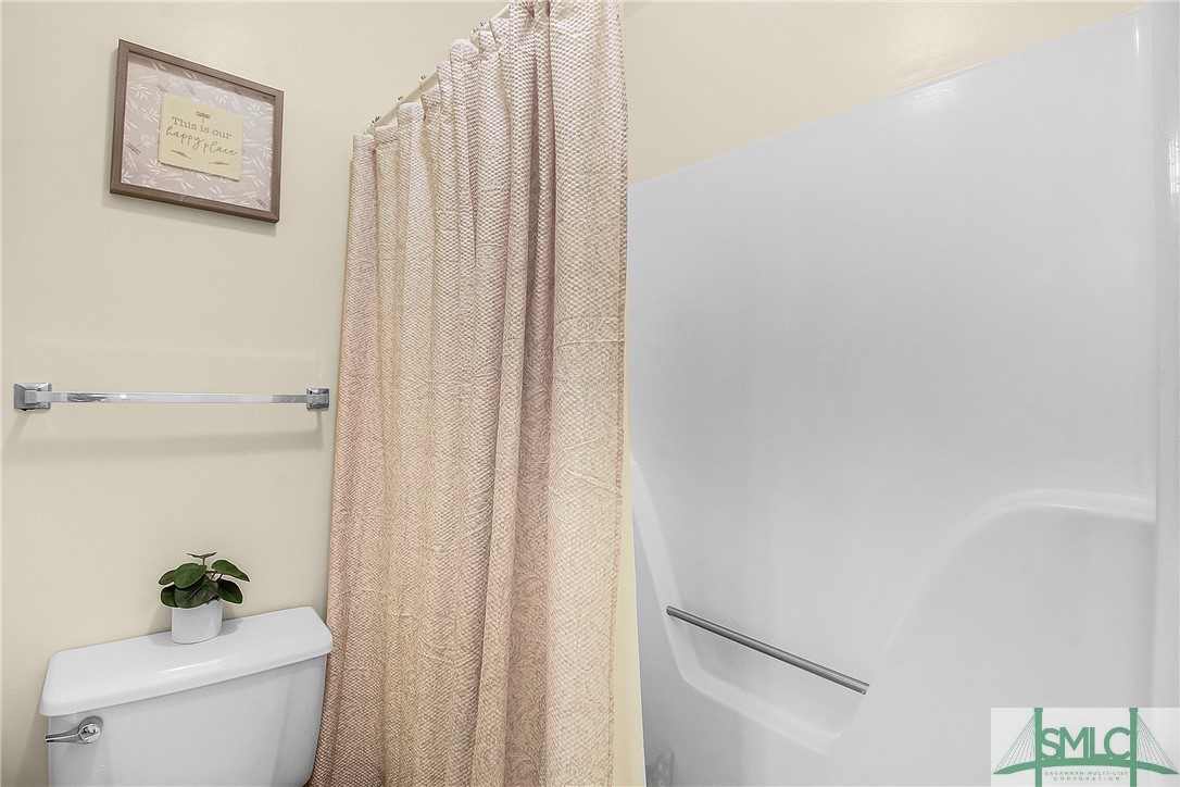 1401 King George Boulevard 16