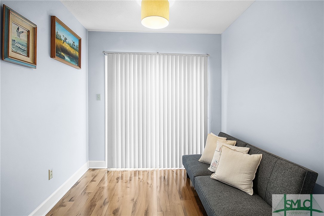 1401 King George Boulevard 16