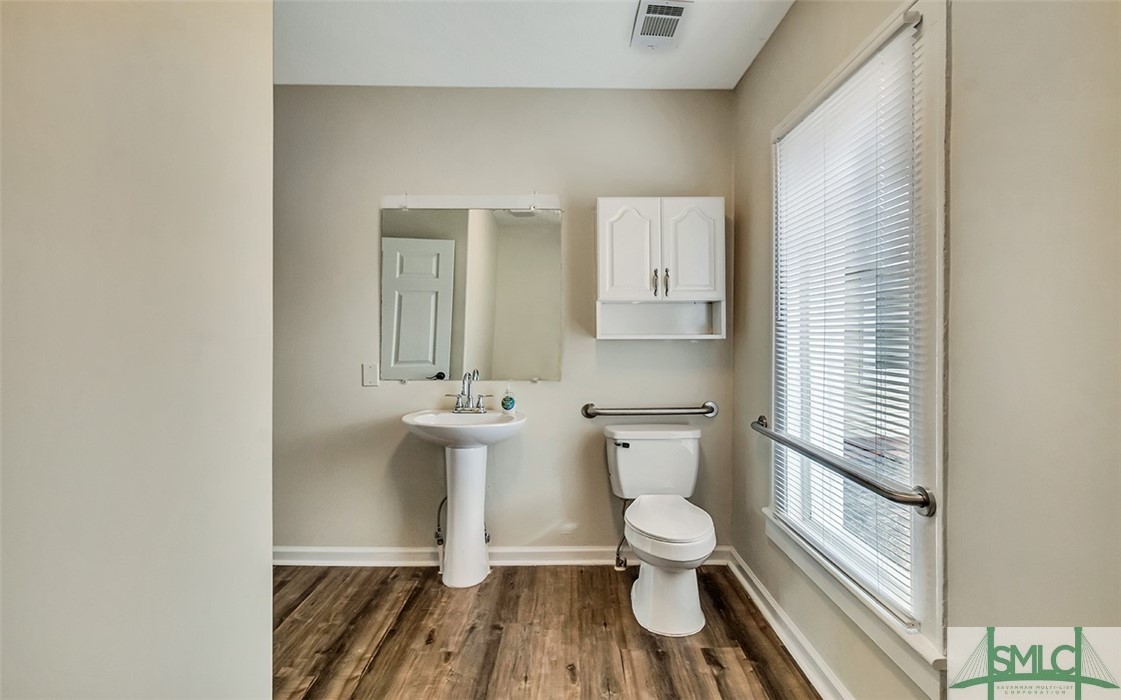 406 E US Highway 80 Highway