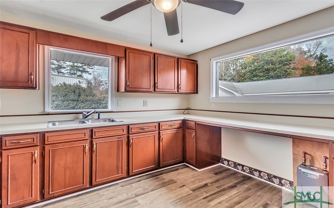 406 E US Highway 80 Highway