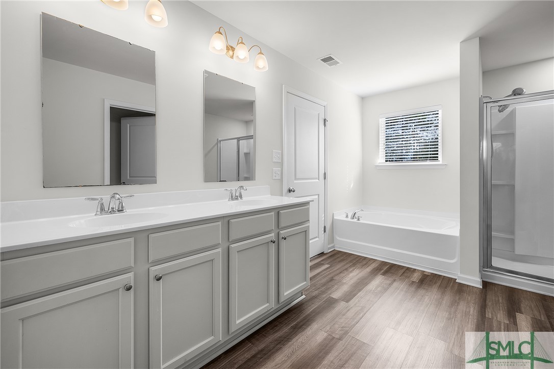 48 Hawkhorn Court