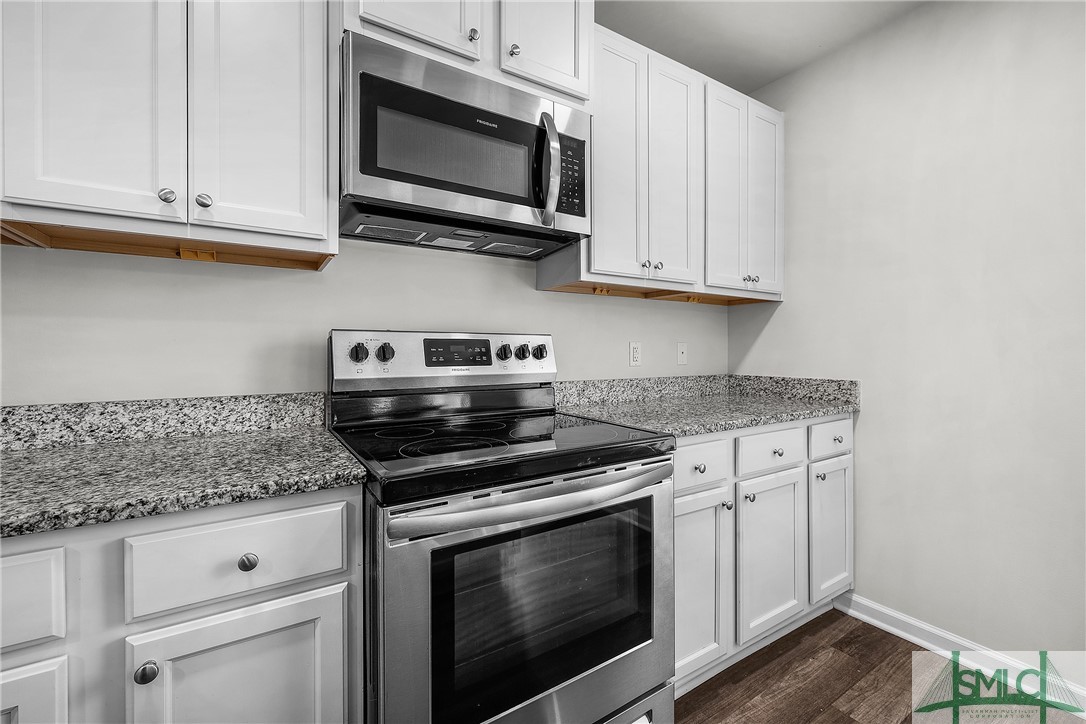 48 Hawkhorn Court
