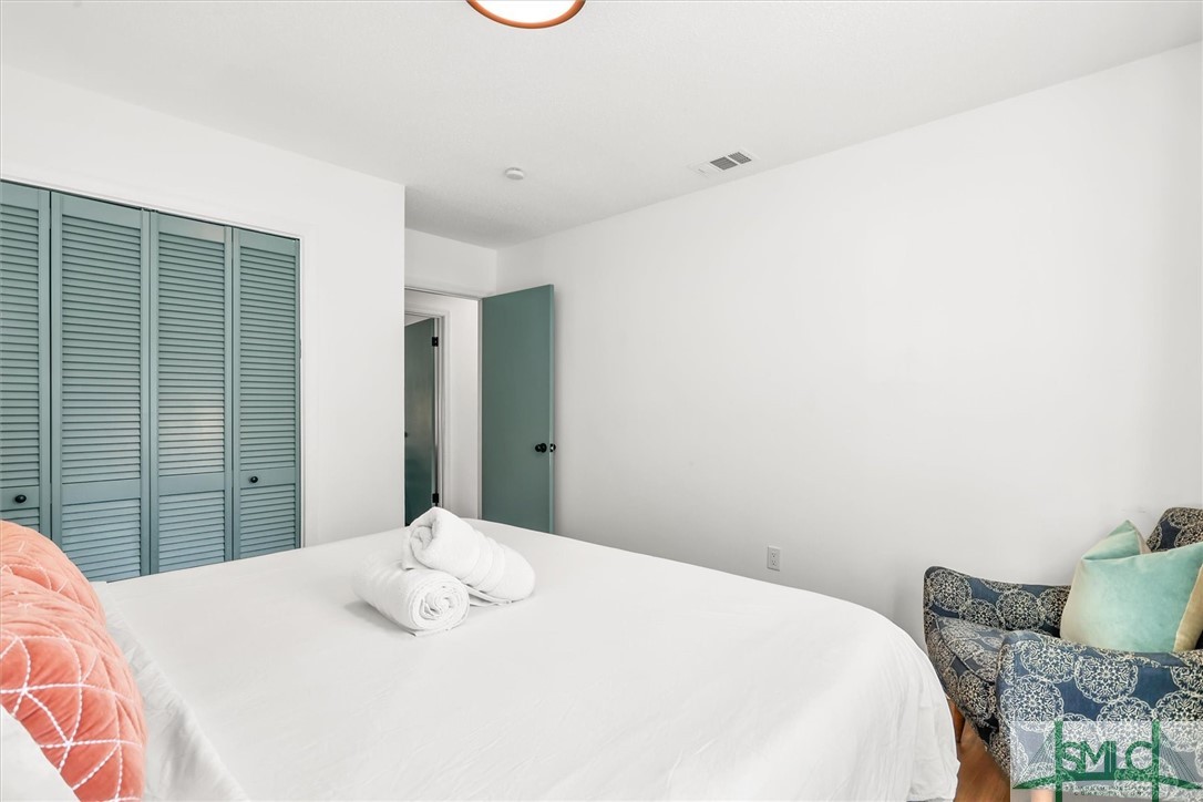 152 S Robinhood Drive