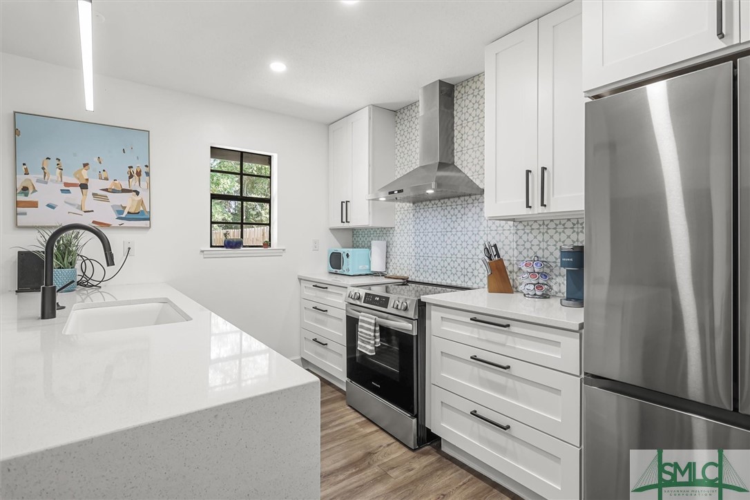 152 S Robinhood Drive