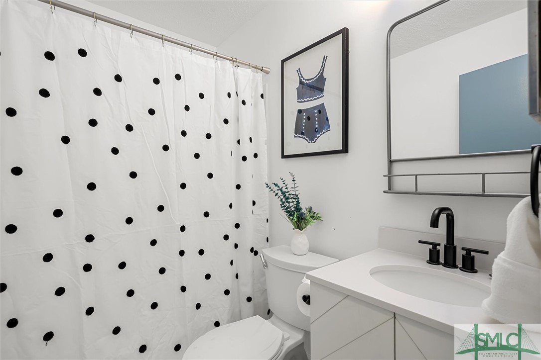 152 S Robinhood Drive