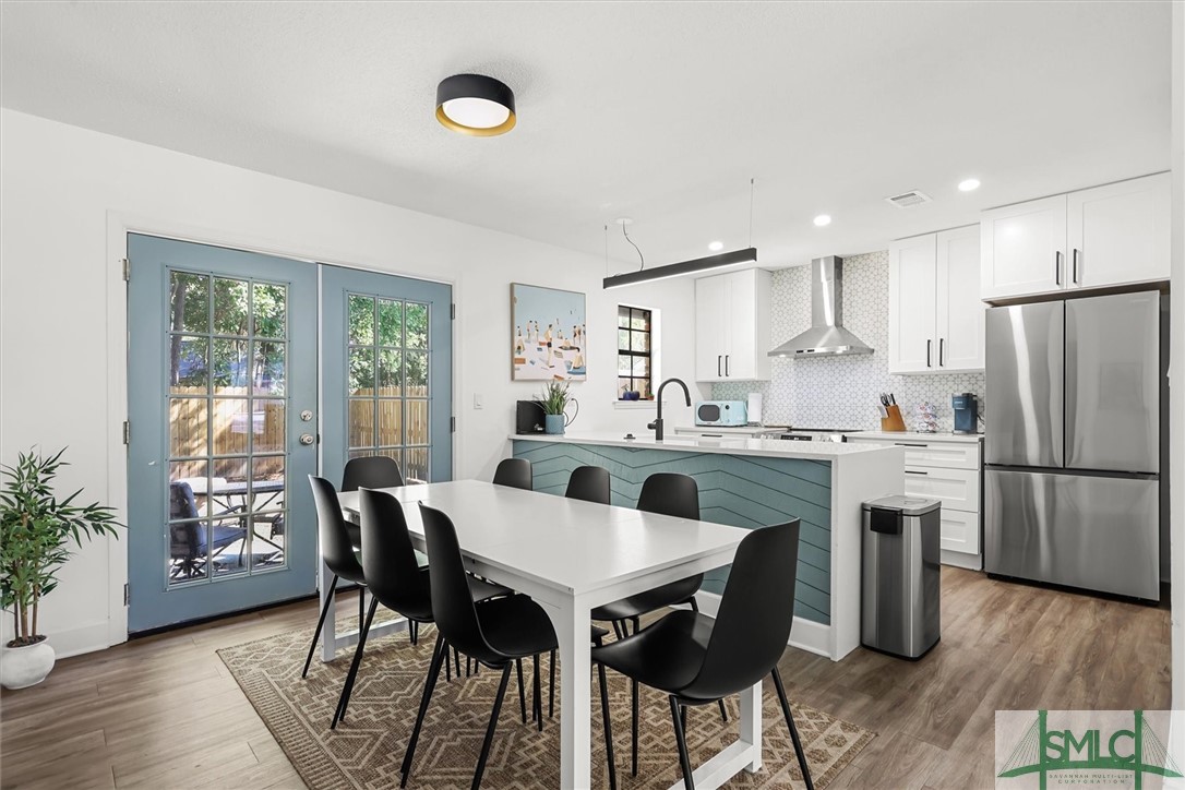 152 S Robinhood Drive