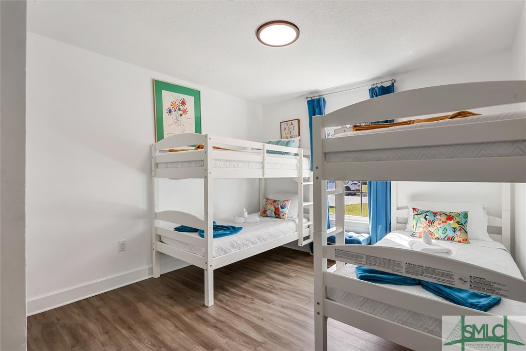 152 S Robinhood Drive