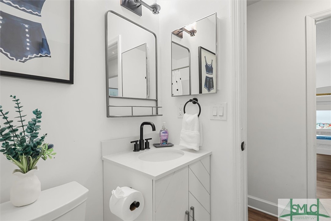 152 S Robinhood Drive