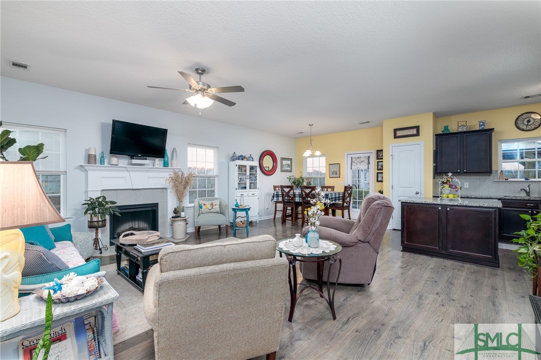 217 Bobwhite Trail NE