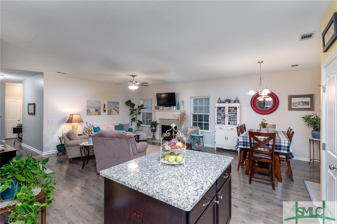 217 Bobwhite Trail NE