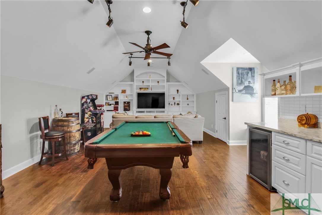 4 W Lake Heron Court