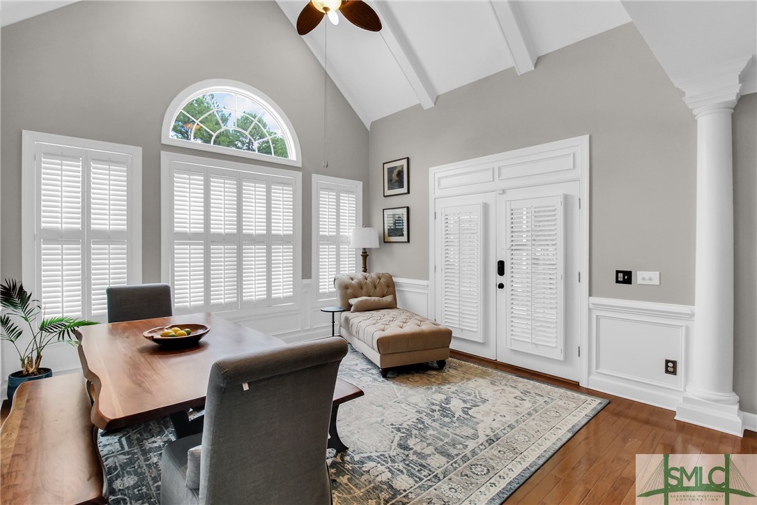 4 W Lake Heron Court