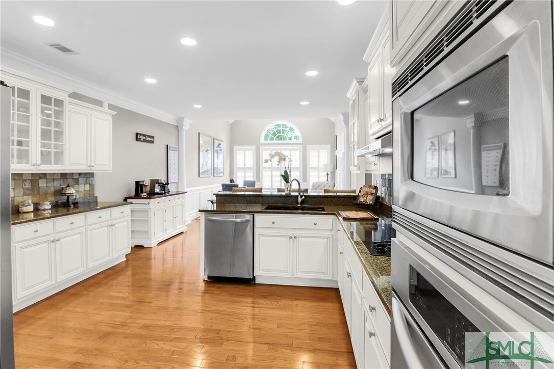 4 W Lake Heron Court